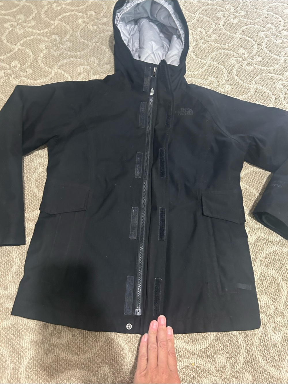 The North Face girls Black Hooded Quilted down 550 dry vent Jacket 14/16 - Picture 14 of 15